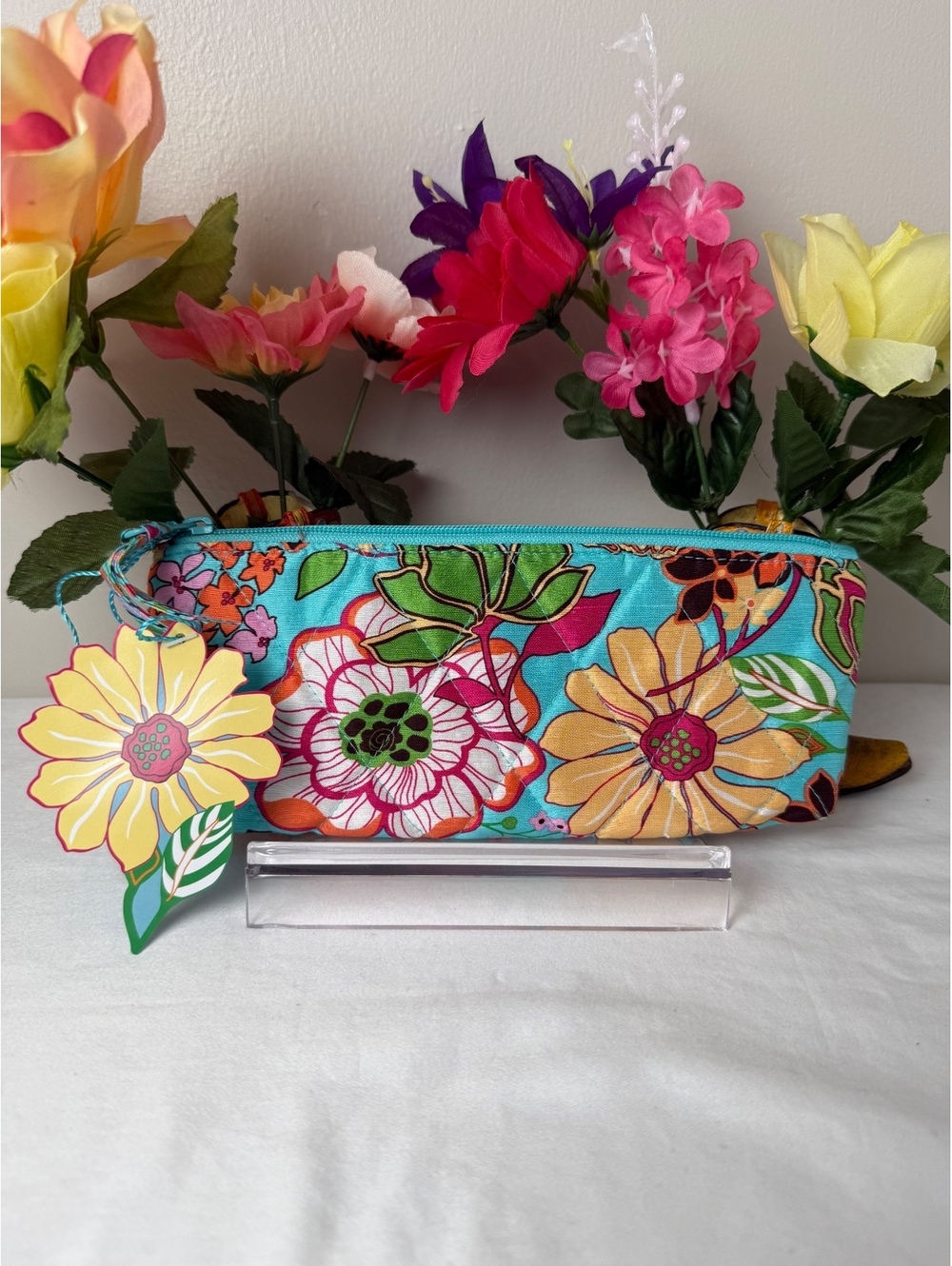 NWOT Vera Bradley Tropical Silk Brush and Pencil Case  - Retired Pattern, Rare!